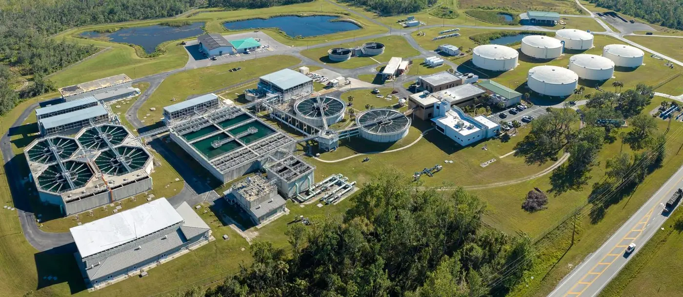 Essential Oilfield Chemicals: Drilling, Production and Refining